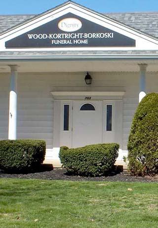 Wood-kortright-borkoski funeral home obituaries - Her wishes for cremation are being honored. Friends and family are invited to celebrate Daryle’s life on Saturday, May 27, 2023, from 12:00 – 2:00 PM at the Wood-Kortright-Borkoski Funeral Home, 703 E. Main St., Ravenna. Condolences and fond memories may be shared at www.wood-kortright-borkoski.com.
